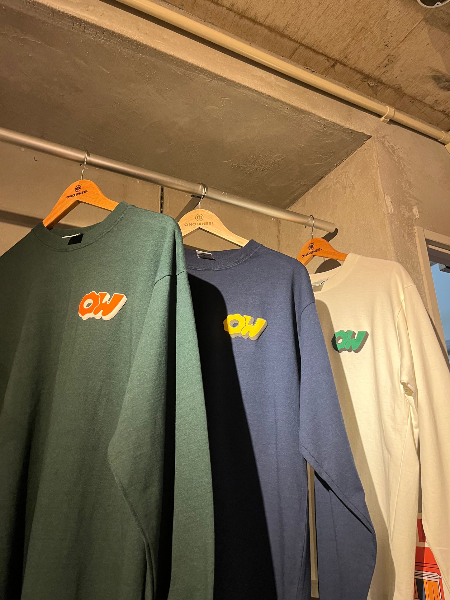 OW 8.1ozロングスリーブTシャツ(White×Green)